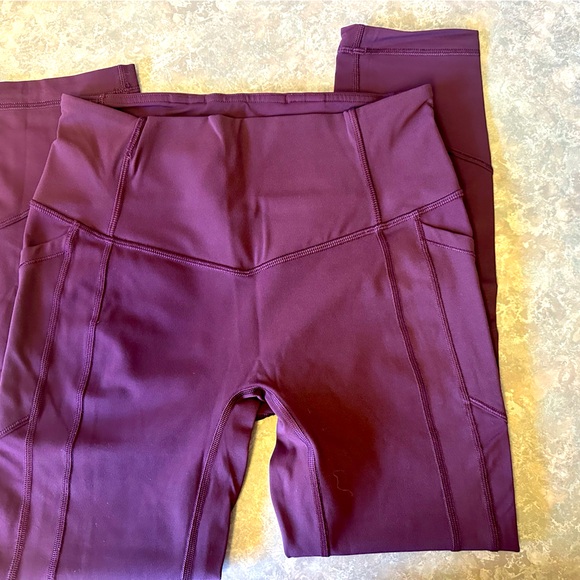 EUC Lululemon All the Right Places Plum leggings size 6 - Picture 1 of 2